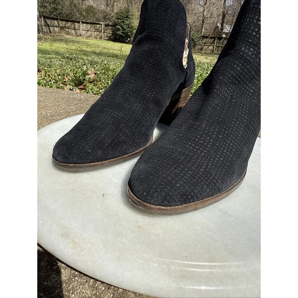 Women's Lucky Brand Leather Bootie Black Size 8.5 Zip Back Suede Cutout Ankle‎
